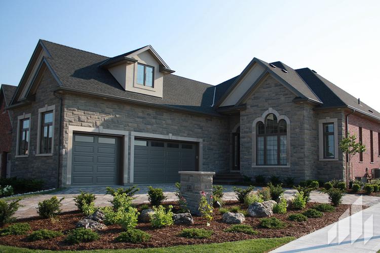 Full-Bed-Stone-Arriscraft-Building-Stone-Laurier-Ontario-Midnight-Grey-with-Onyx-2
